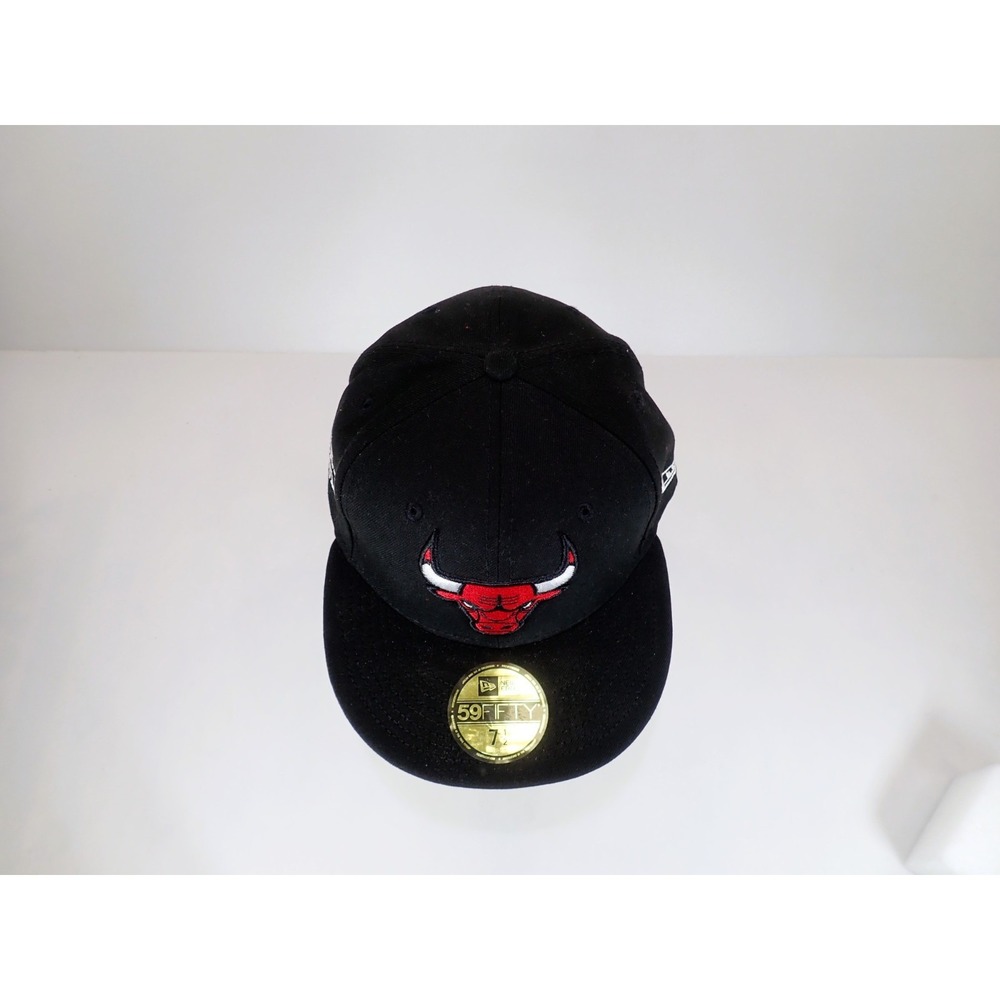 New Era 59FIFTY Chicago Bulls Fitted Hat 7 1/2 Black Grey Undervisor NBA - Picture 2 of 9